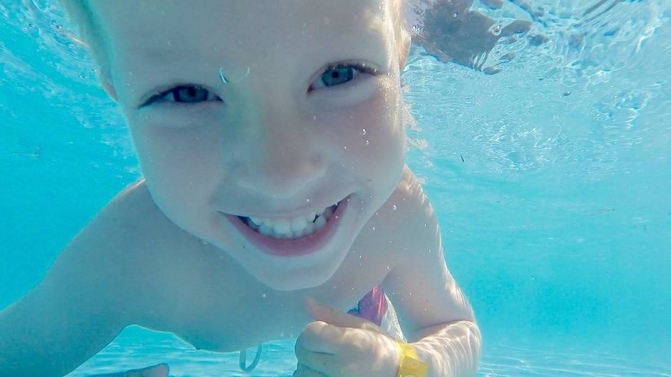 Cours de natation pour bébés et enfants à Bègles Aquafit